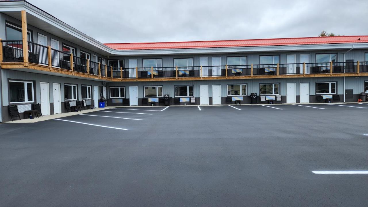 Outdoorsman Motel Wawa Dış mekan fotoğraf